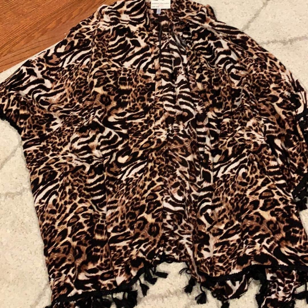 Leopard Shawl